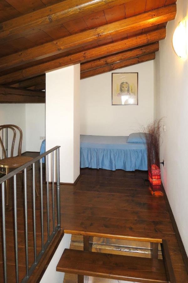 Apartment La Corte Bricca - Bilo C By Interhome Castana  Zewnętrze zdjęcie